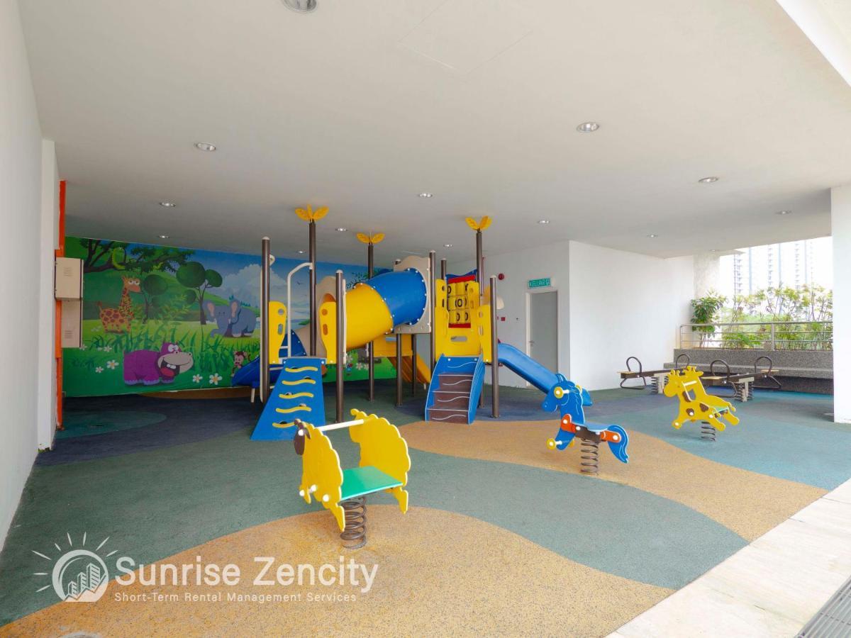 Seaview Condo Near Rf Mall, Food Court & Free Netflix Johor Bahru Exteriör bild