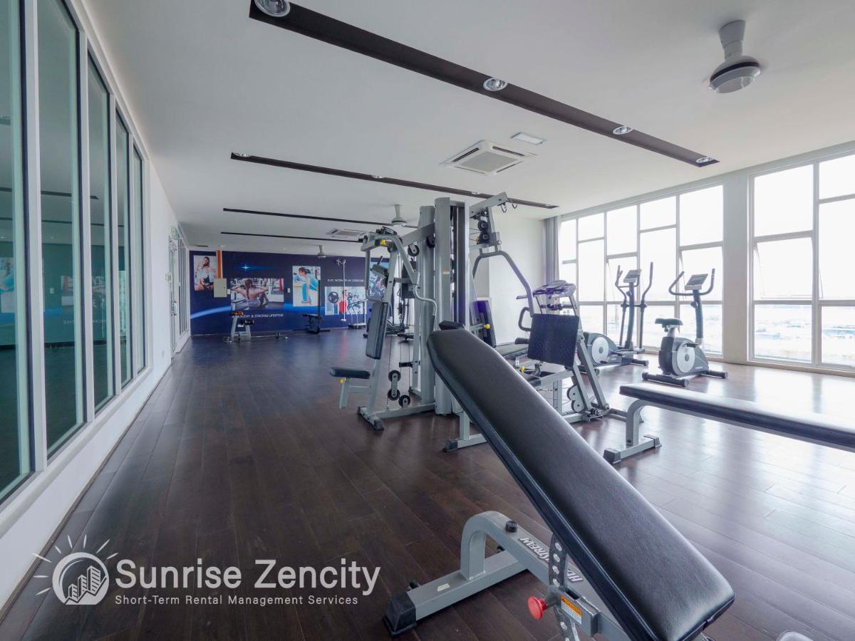 Seaview Condo Near Rf Mall, Food Court & Free Netflix Johor Bahru Exteriör bild